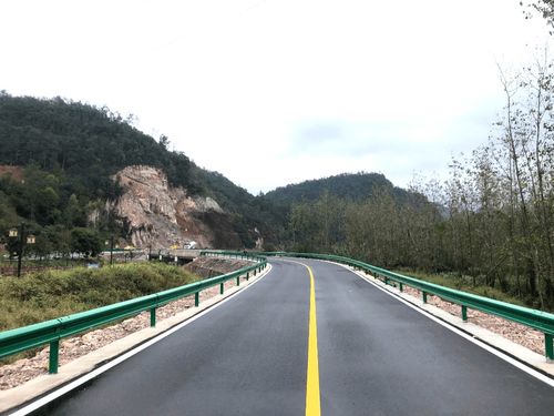 連通路網(wǎng),緩解擁堵 天臺(tái)這條新路你走過(guò)嗎