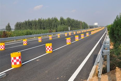 揭秘高速路不裝路燈的兩點(diǎn)真相，十年老司機(jī)才懂